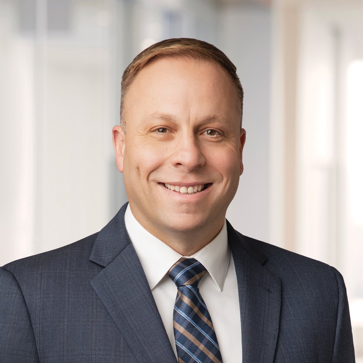 Darin Kochanski professional headshot.